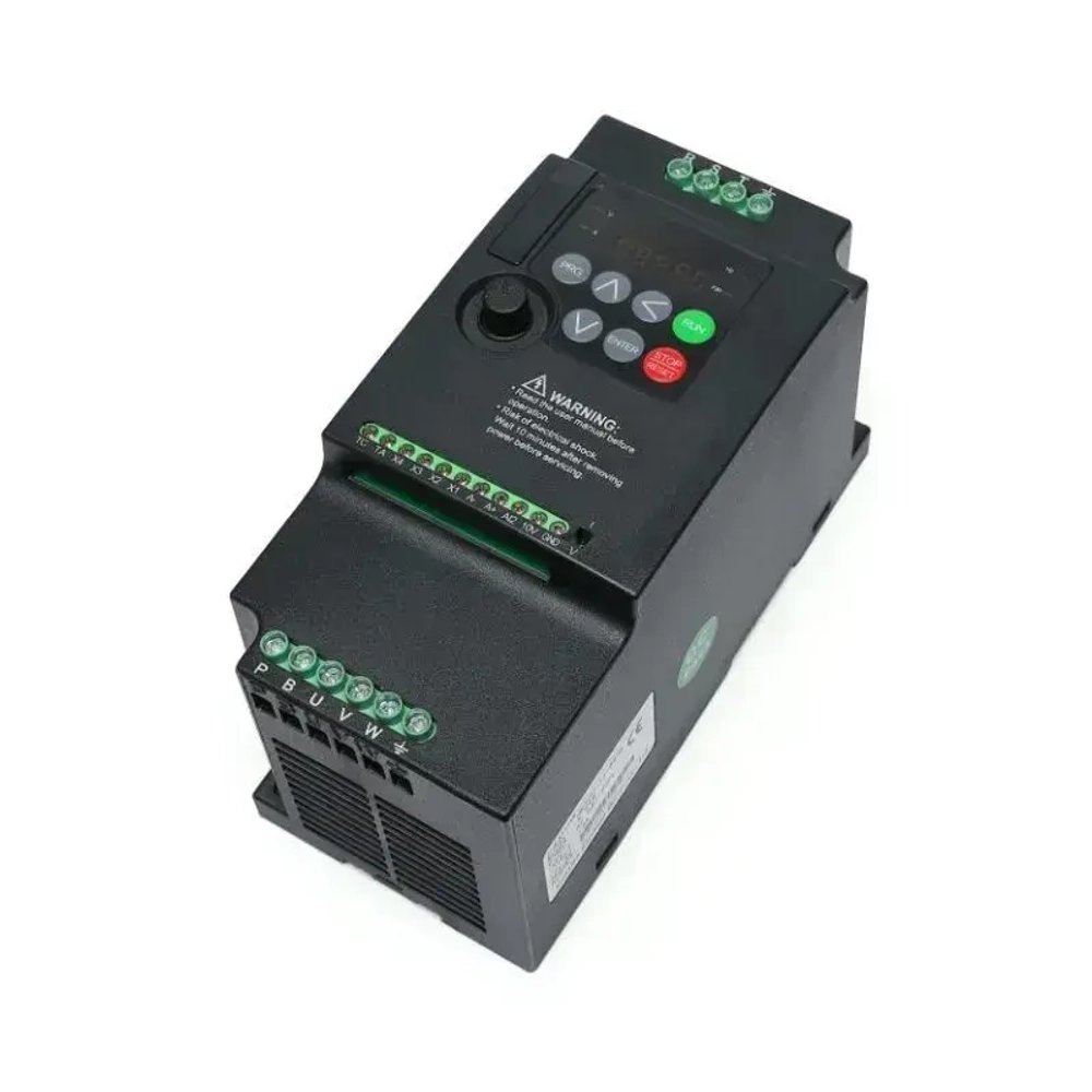 Частотный преобразователь HE200 5,5 кВт киловата 220 в однофазный вход 380В Трехфазный выход