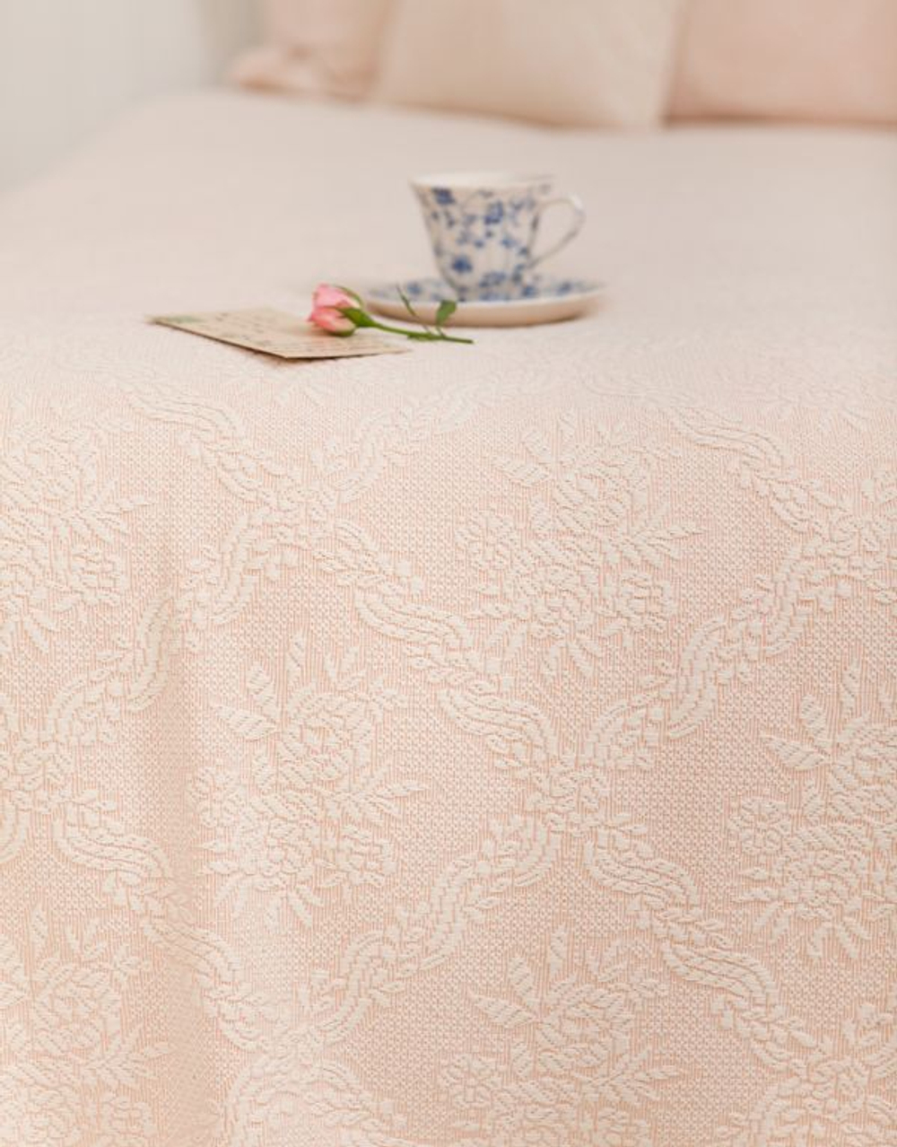 Элитное покрывало хлопковое Ilia розовое от Luxberry фрагмент