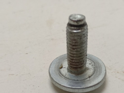 IWUB4085CIS кт59 Болт крепления шкива для стиральной машины Indesit IWUB4085CIS б/у