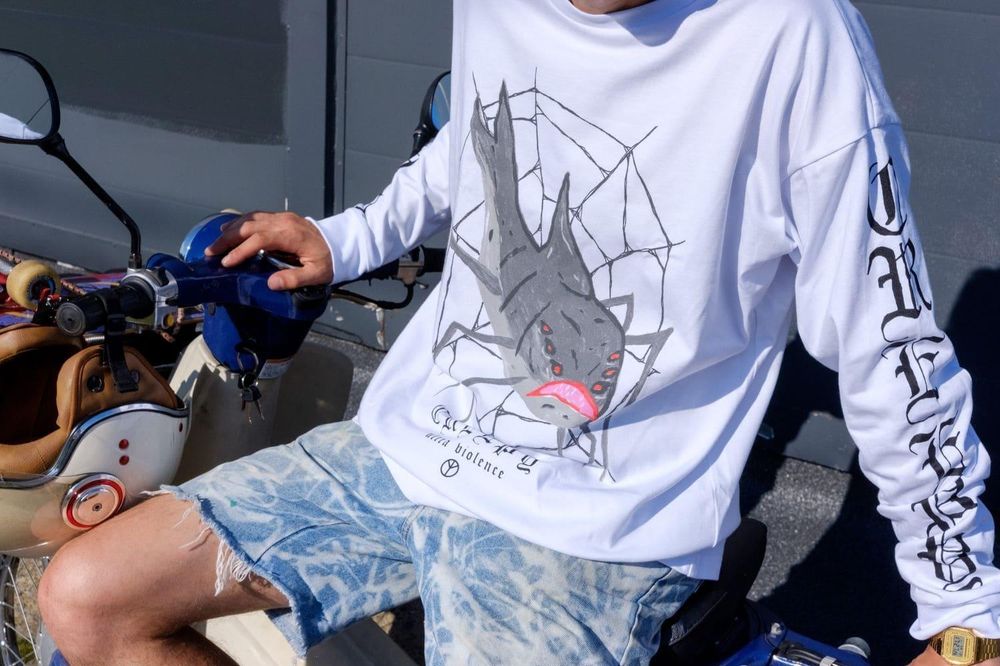 Лонгслив Creepy Clothing Акулапаук белый