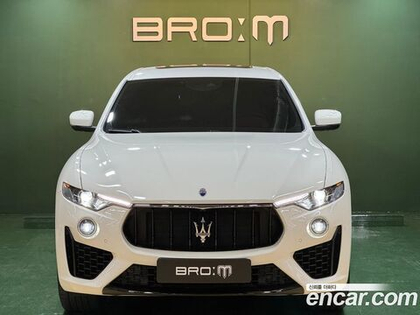 Maserati Levante 3.0 Дизель AWD GrandSport (12.2019)