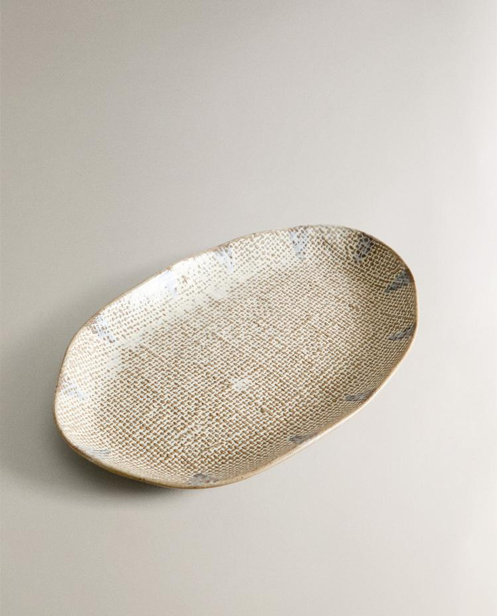 ZARA HOME КЕРАМИЧЕСКОЕ СЕРВИРОВОЧНОЕ БЛЮДО, ЭКРЮ/СИНИЙ