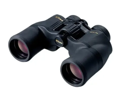 Бинокль Nikon Aculon 10x42