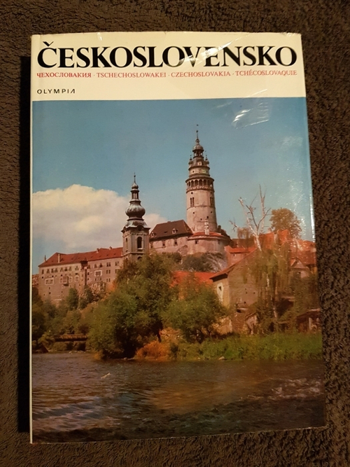 "Ceskoslovensko". На чешском языке.