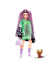Кукла Экстра в спортивной куртке HHN10