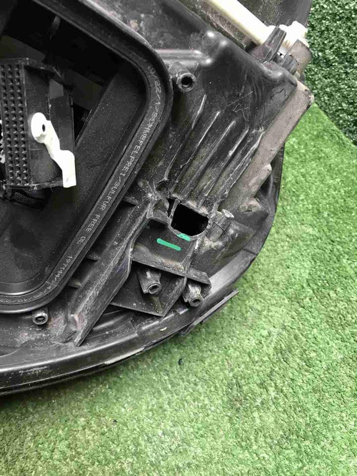 Фара правая Mercedes E W213 (2016-2021) LED