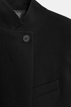 ZARA УКОРОЧЕННЫЙ БЛЕЙЗЕР С КОРОТКИМИ РУКАВАМИ — ZW COLLECTION, ЧЕРНЫЙ