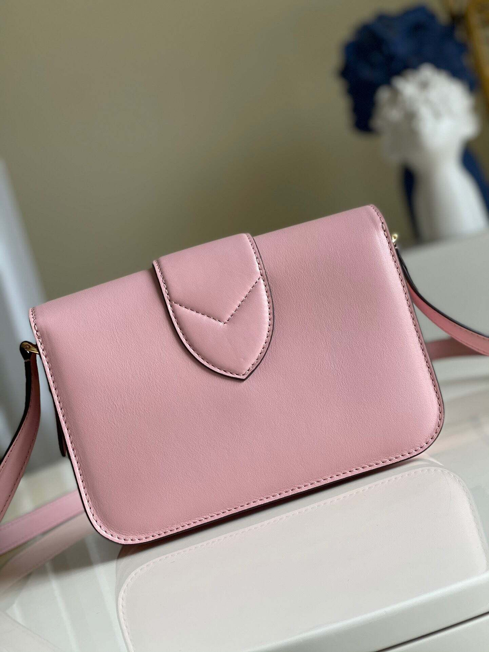 Louis Vuitton Pont 9