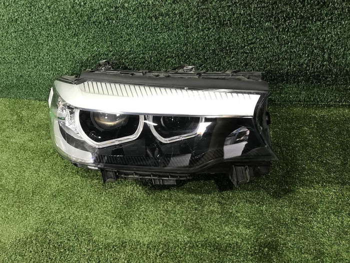 Фара правая BMW 5er G30 (2017-2020) LED