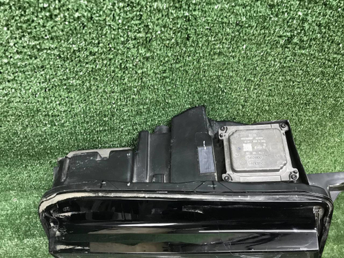 Фара правая Hongqi E-HS9 (2020-н.в.) LED