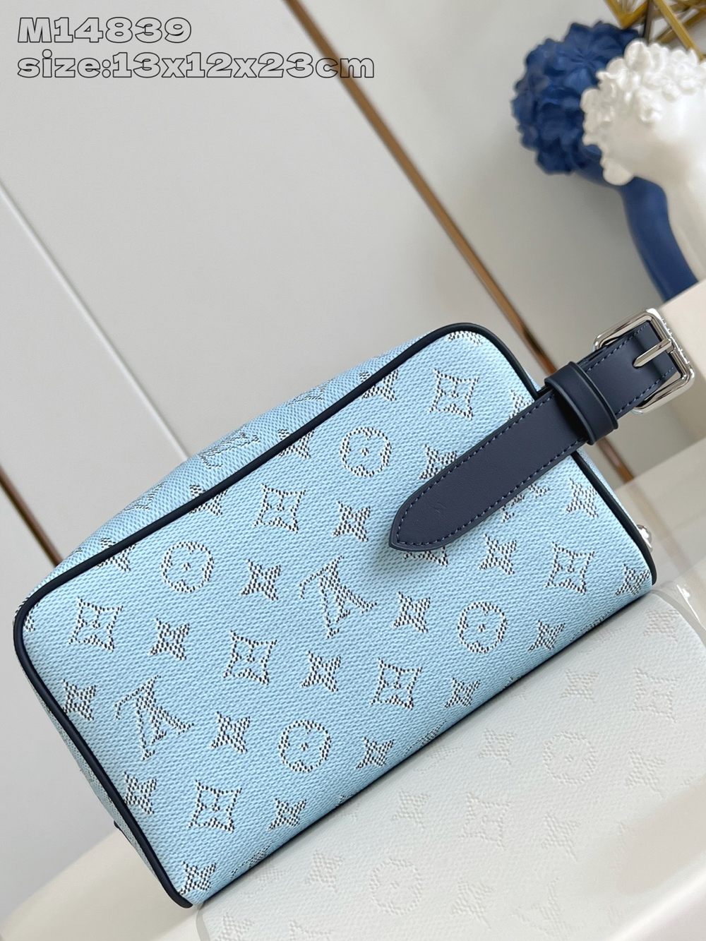 Louis Vuitton Locker Dopp Kit