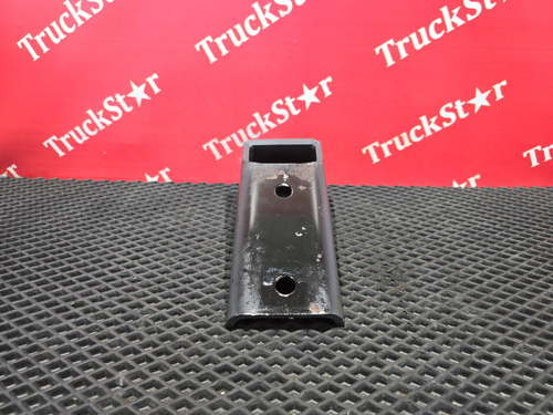 Кронштейн амортизатора переднего