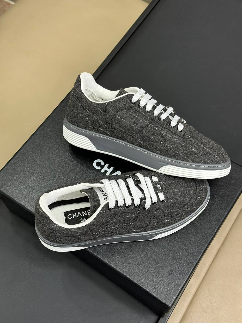Кроссовки Chanel