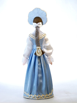 Кукла коллекционная в девичьем праздничном русском костюме