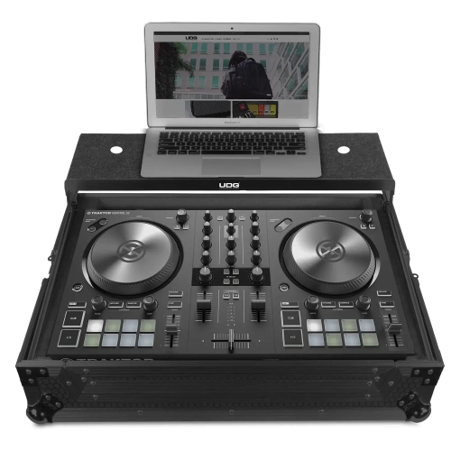 Кейс UDG Ultimate Flight Case NI Traktor Kontrol S2 MK3 Black Plus (Laptop Shelf)