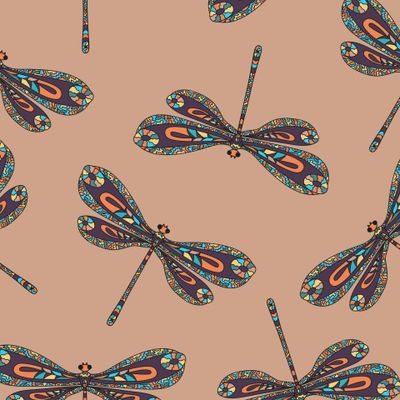 Стрекозы на коричневом