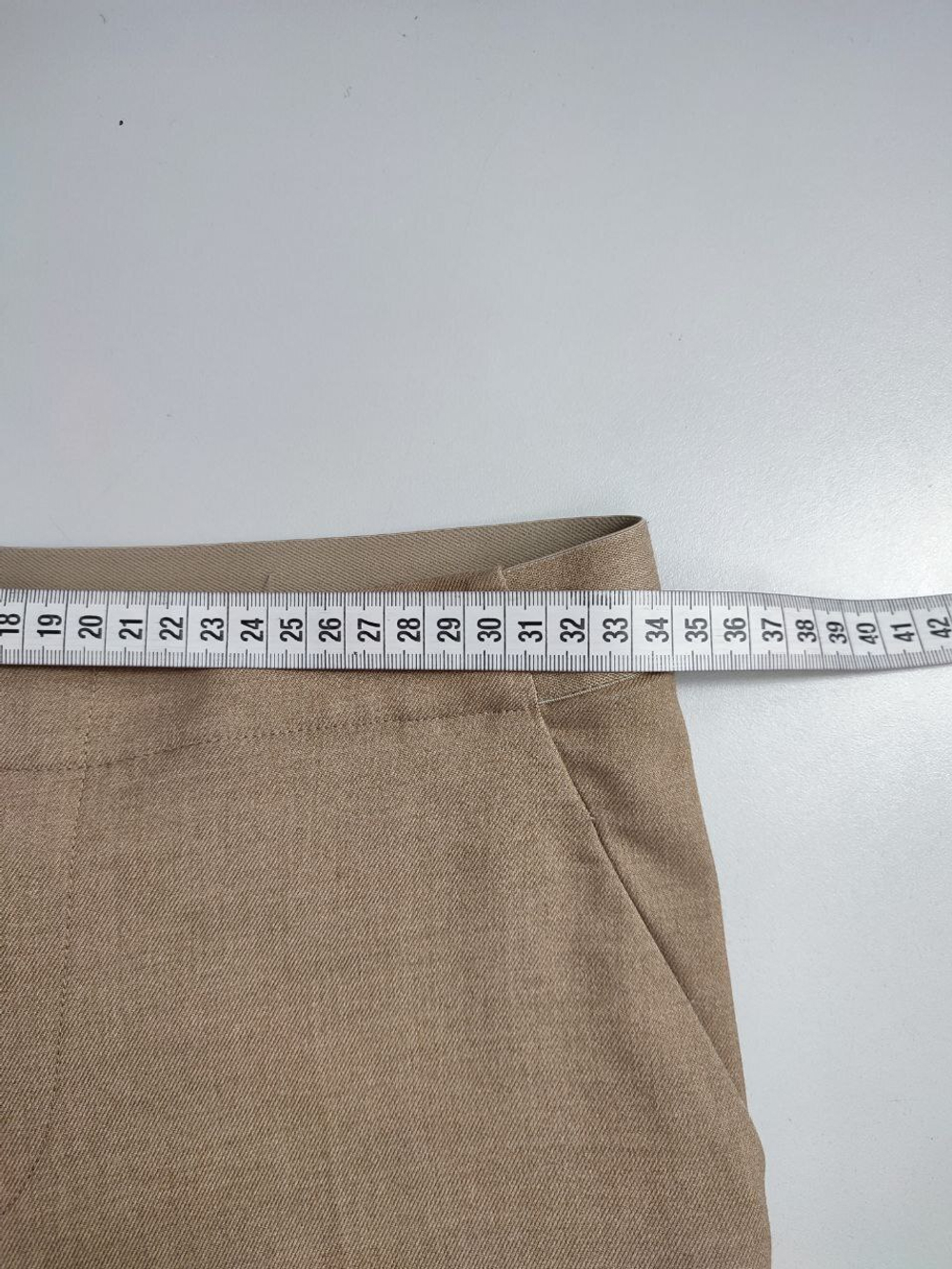 Брюки Uniqlo светлые 42 размер