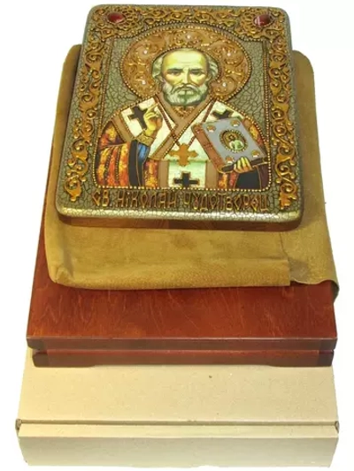 Инкрустированная икона Святитель Николай, архиепископ Мир Ликийский (Мирликийский), Чудотворец 29х21см на натуральном дереве в подарочной коробке