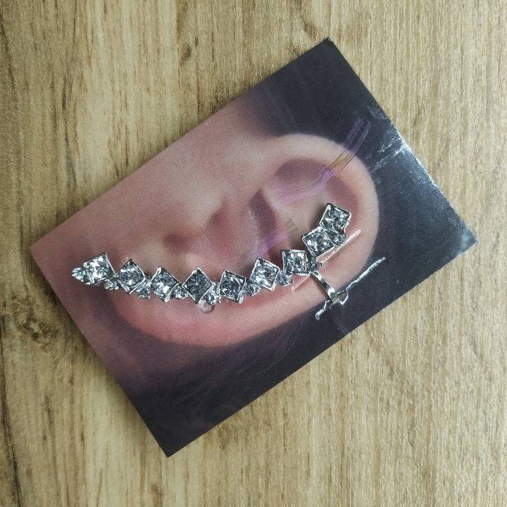 Серьга-кафф 9 квадратов стразы цвет серебристый