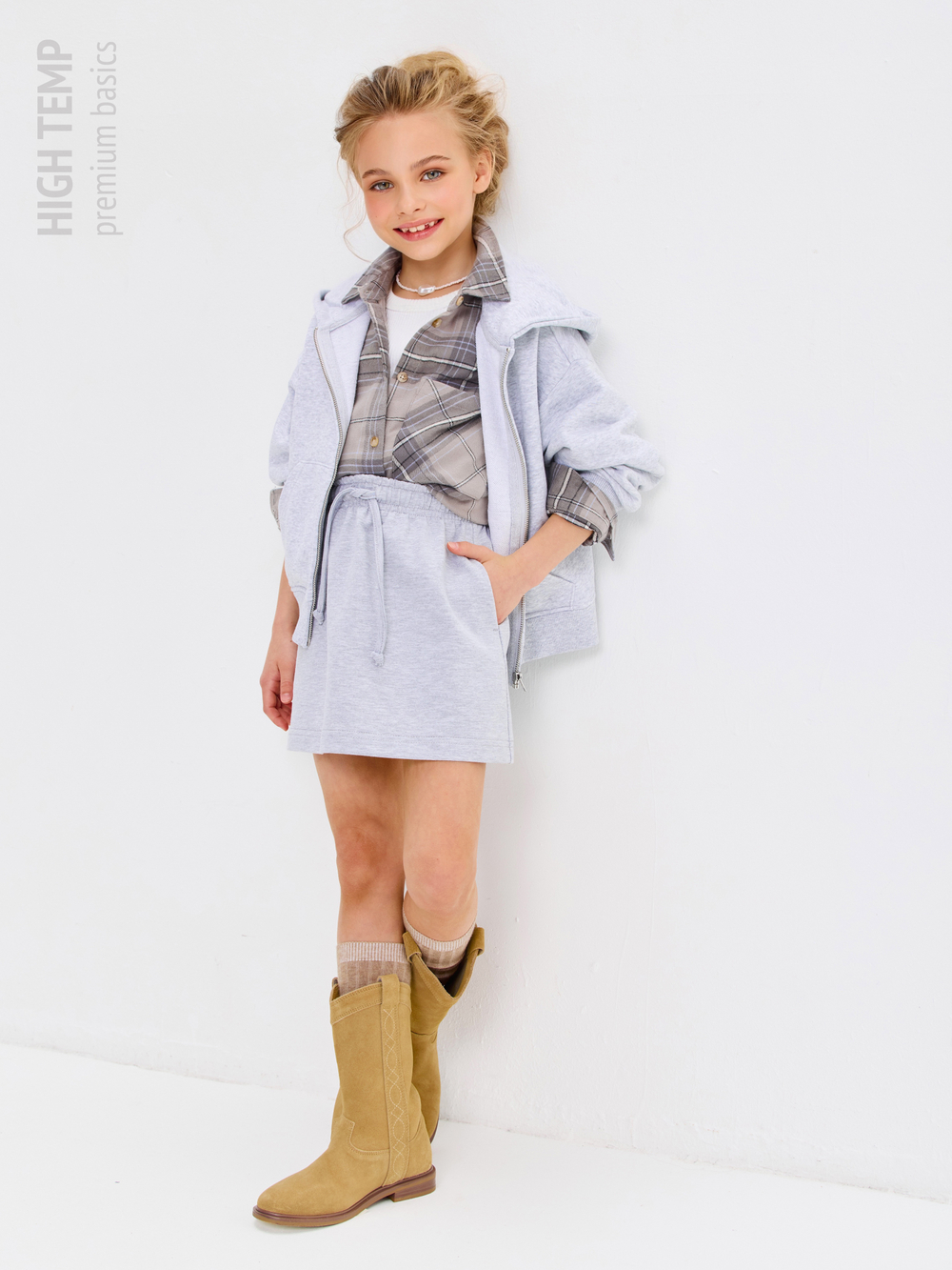 Мини юбка из футера с карманами