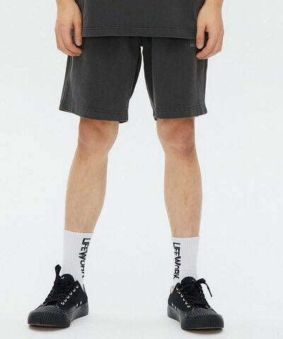 Базовые пигментные шорты с принтом логотипа