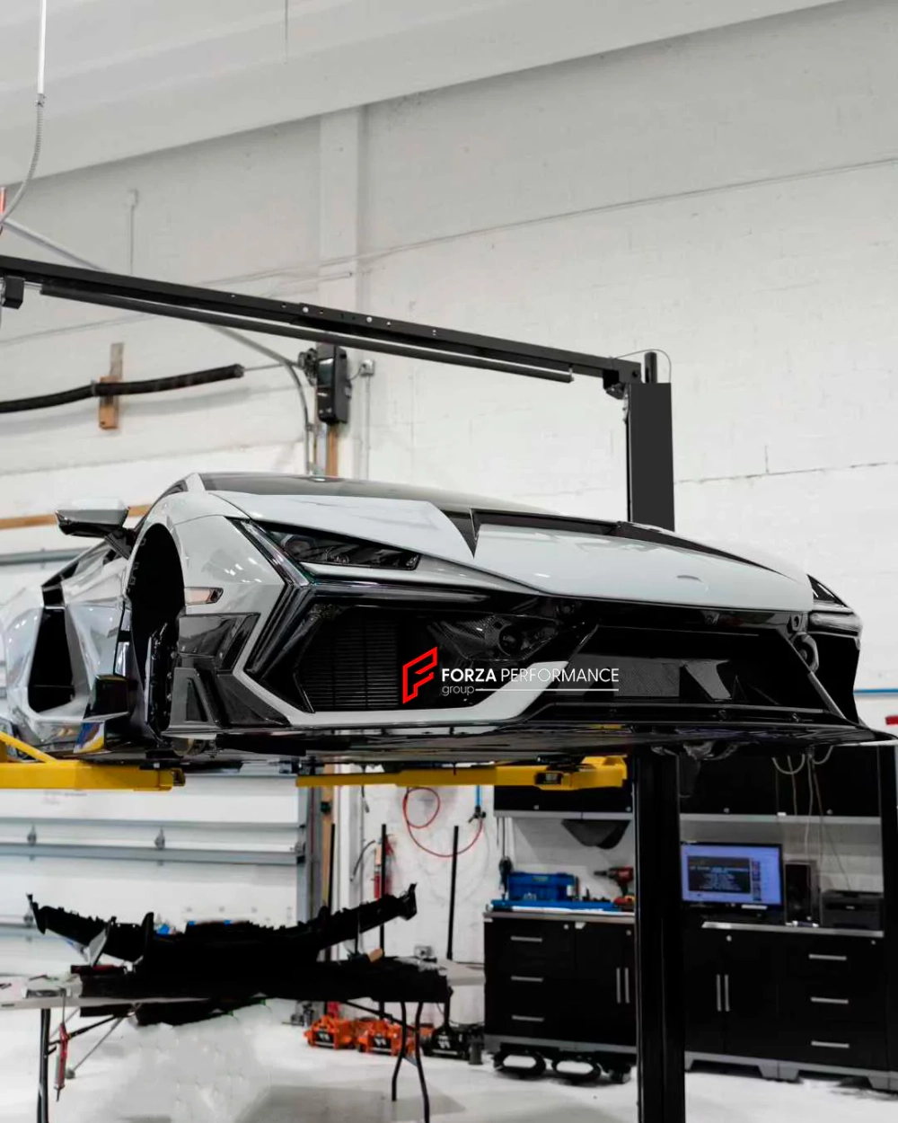 Карбоновый обвес для LAMBORGHINI REVUELTO 2023+ Ламборгини