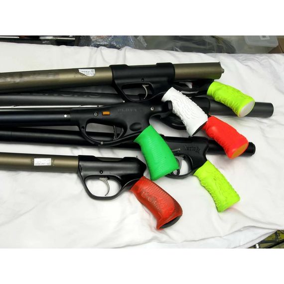 Резиновая накладка на рукоять ружья Вектор