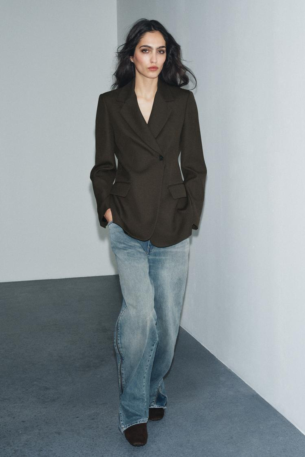 ZARA БЛЕЙЗЕР ПРИТАЛЕННОГО КРОЯ — LIMITED EDITION, ZW COLLECTION, ТЕМНЫЙ ХАКИ