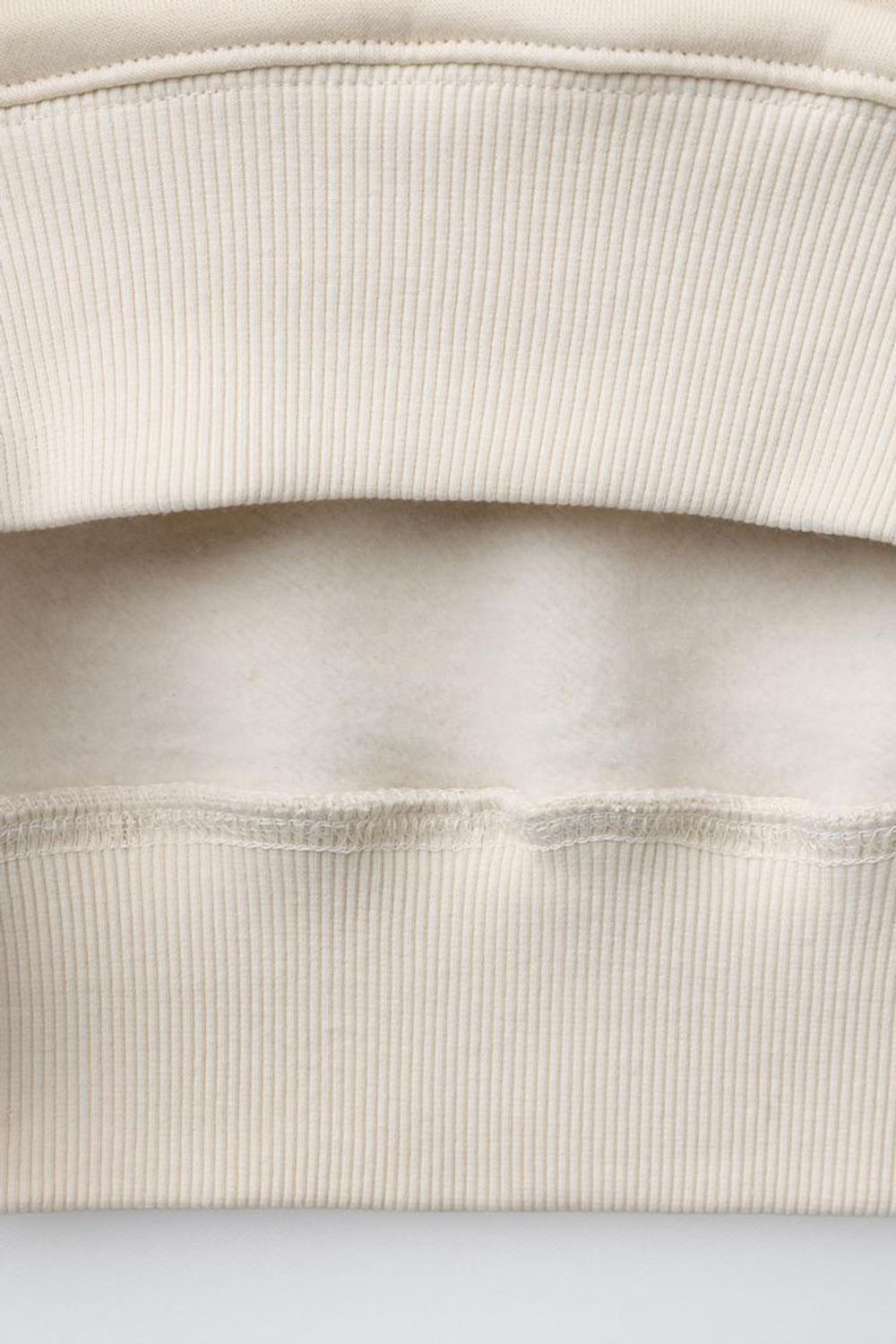 ZARA ТОЛСТОВКА С БЛЕСТЯЩИМИ ЗВЕЗДАМИ, ЭКРЮ