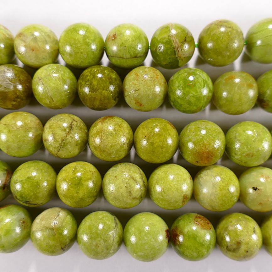 Нить бусин из опала зеленого, шар гладкий 12 мм