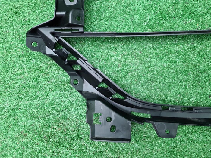 Кронштейн перед бампера Porsche Panamera 971 16-20