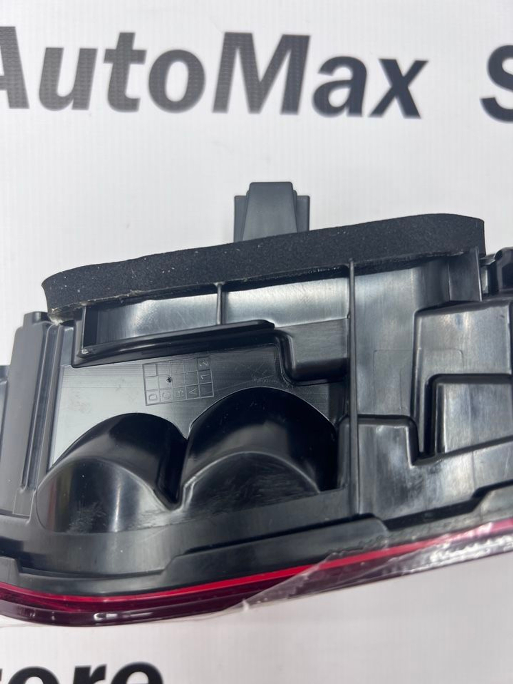 Фонарь задний правый volkswagen polo. 6N5945094. Оригинал.