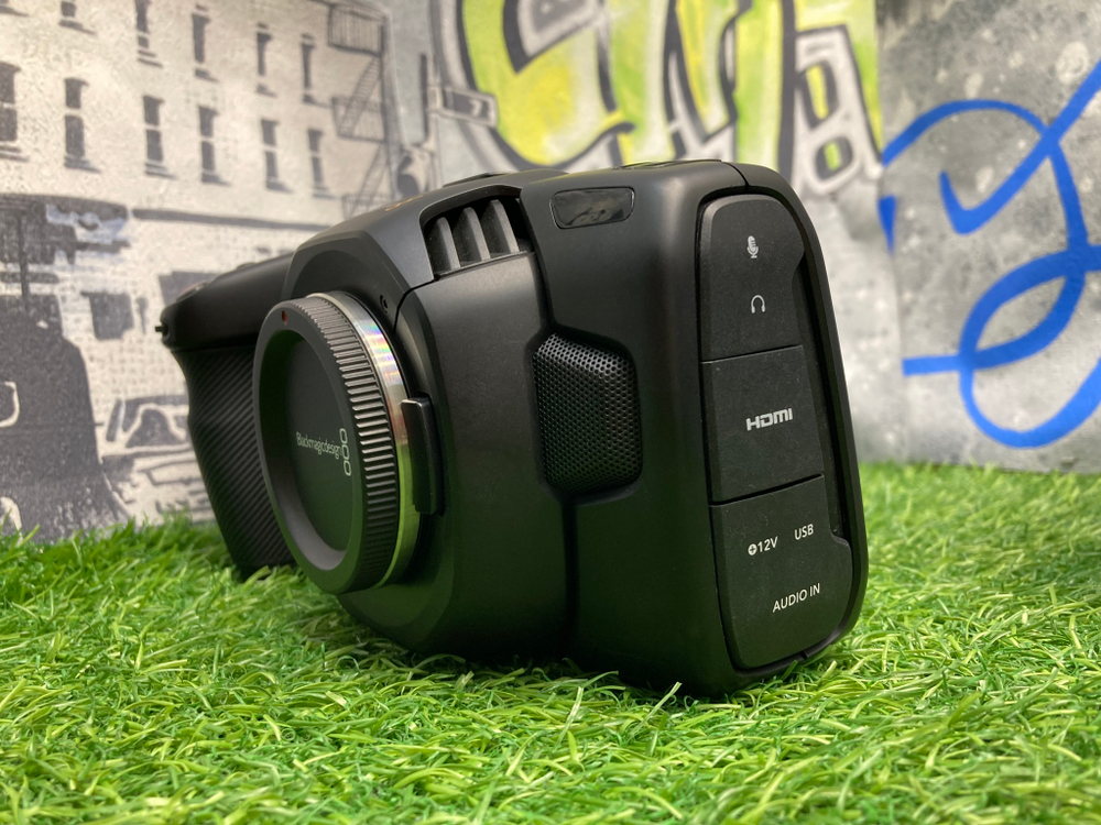 BlackMagic Pocket Cinema Camera 4K MFT