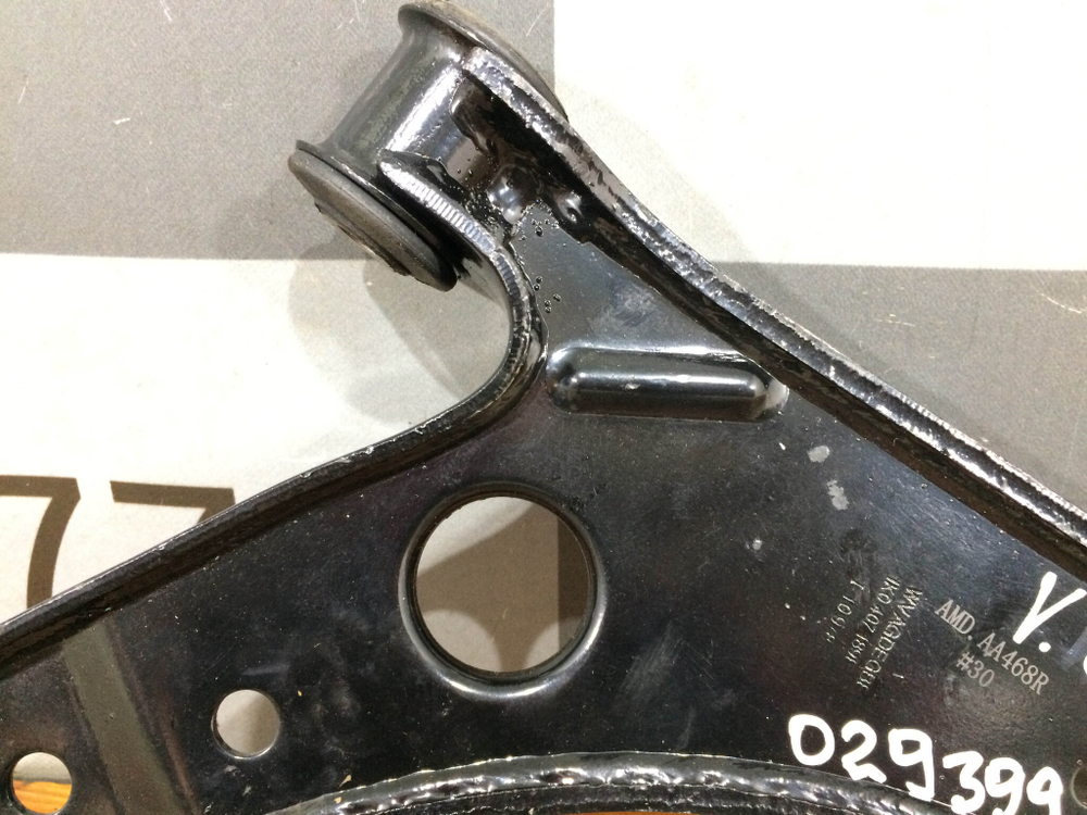 Рычаг передний Golf 5, Jetta 5  Новый Оригинал 1K0407853E