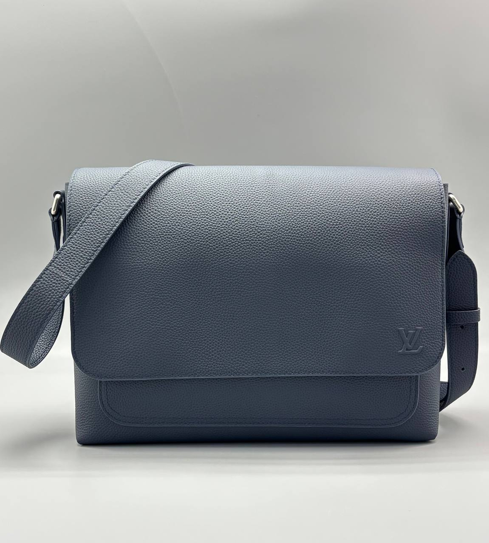 Сумка-мессенджер Louis Vuitton
