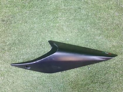 накладка хвоста левая Ducati Monster (2021-н.в.)