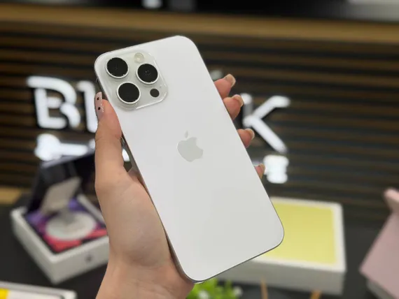 Б/У Телефон Apple IPhone 16 Pro Max 512GB White 92% (LF6KCDGVX7)
