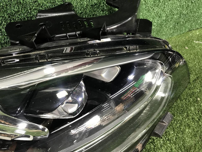 Фара правая Kia K900 KH (2018-2022) LED
