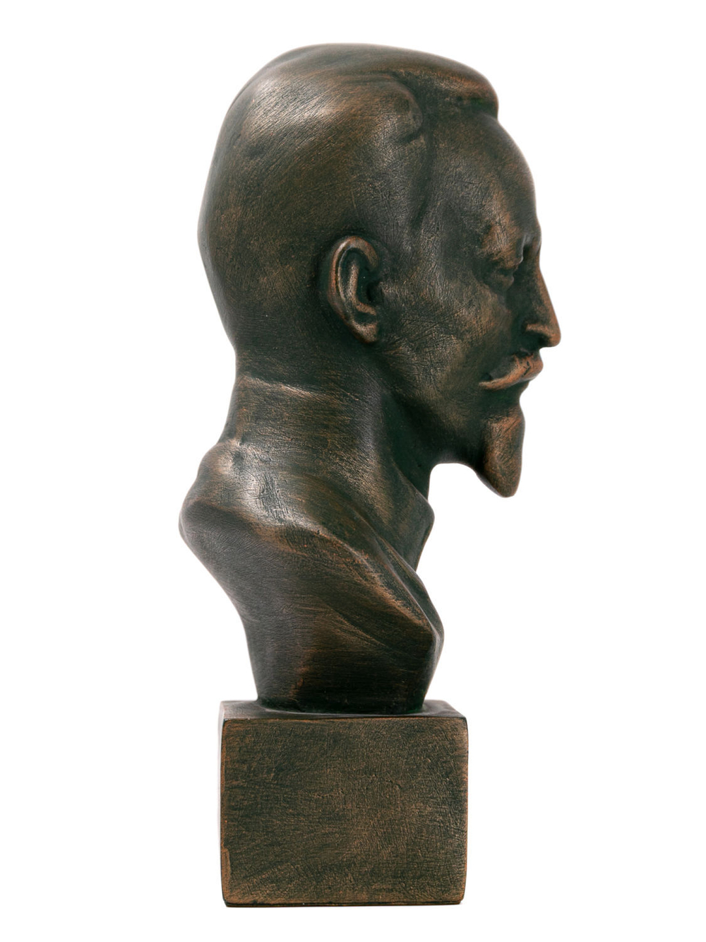 Дзержинский Ф.Э. Бюст.  XX в. Гипс, формовка, крашение.