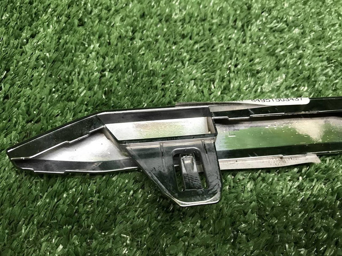 Молдинг переднего бампера левый Zeekr 009 (22-нв)