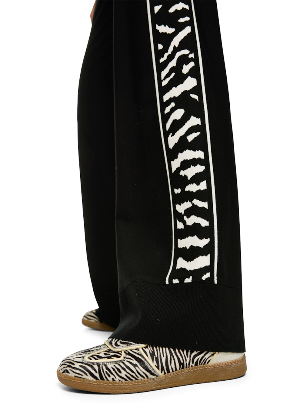 Marc-Cain-Sp_FrühjahrSommer-2026_900_AS-81.25-M09_5