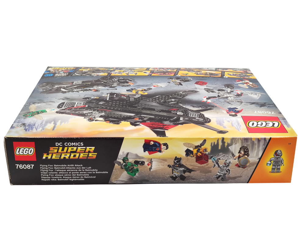 Конструктор LEGO 76087 Атака Бэтмобиля по воздуху