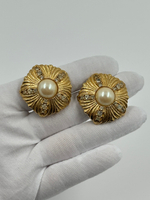 Клипсы с «жемчугом» и кристаллами