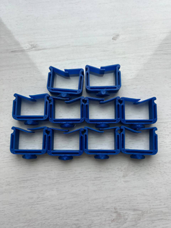 Пластиковый зажим ED44P10 для фиксации в шкафу кабеля (3шт упаковка) диам. до 28.5мм (крепится на DIN-рейку)