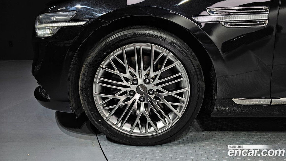 Genesis G90 3.3 T AWD (01.2021)