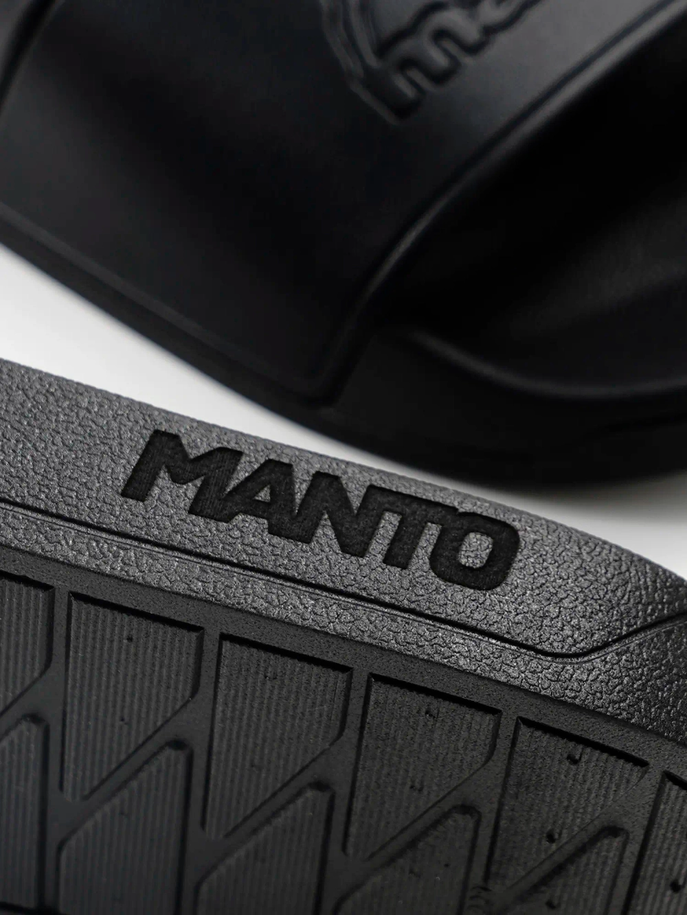 Шлёпанцы MANTO BLACKOUT