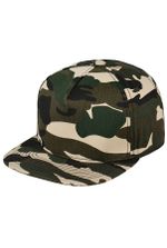 Камуфляжная бейсболка фото спереди Камуфляжная бейсболка фото спереди