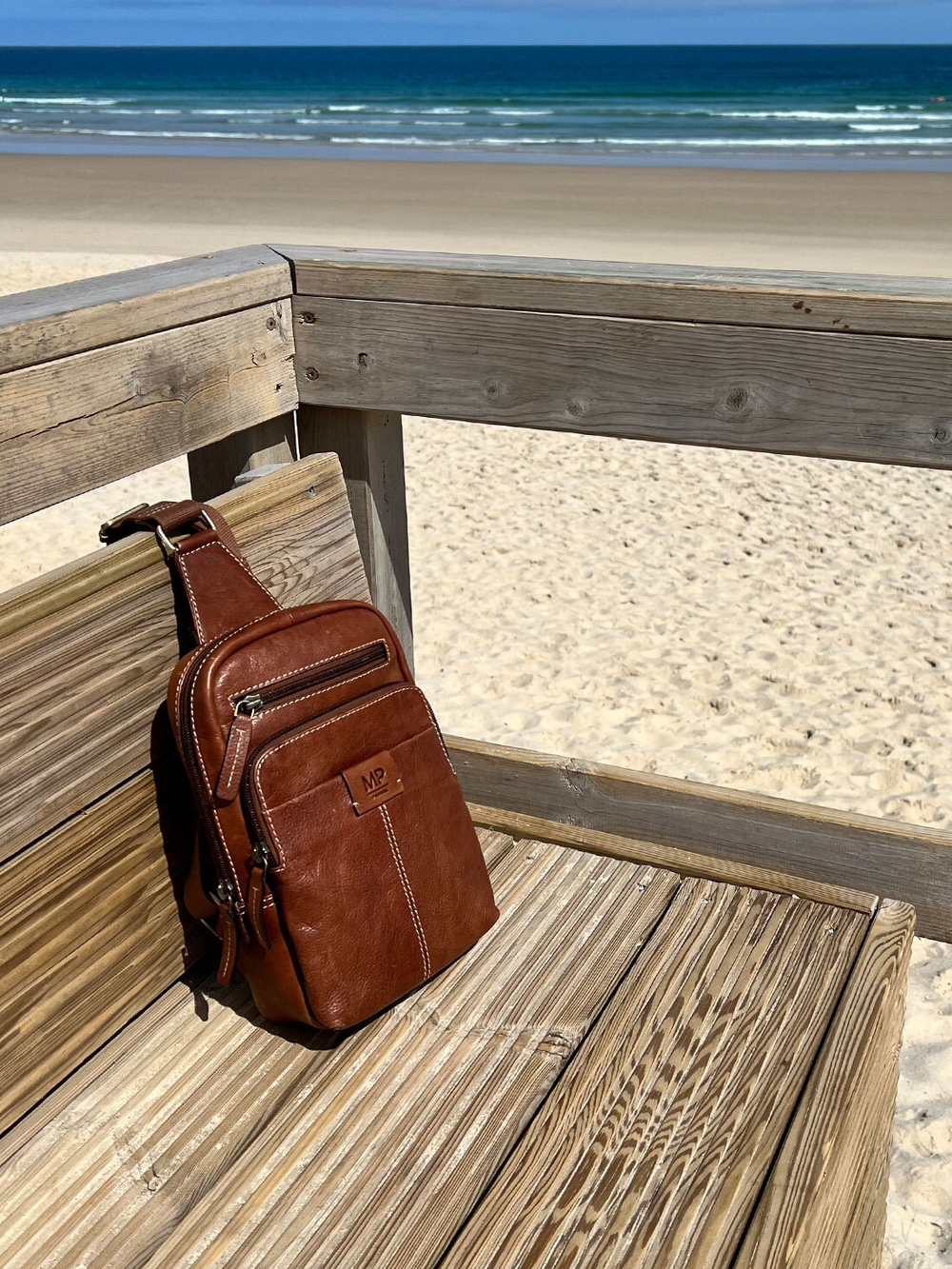 C240009 Camel - Сумка плечевая (слинг) MP