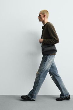 ZARA РАСКЛЕШЕННЫЕ ДЖИНСЫ С РАЗРЕЗАМИ, ВЫЦВЕТШИЙ СИНИЙ