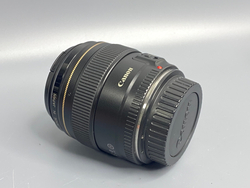 Canon EF 85mm 1.8 USM + ET-65III